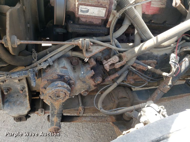 image for item DO2959 2002 International 4700 dump truck