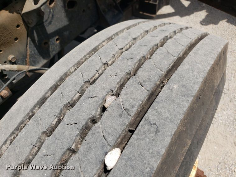 image for item DO2959 2002 International 4700 dump truck