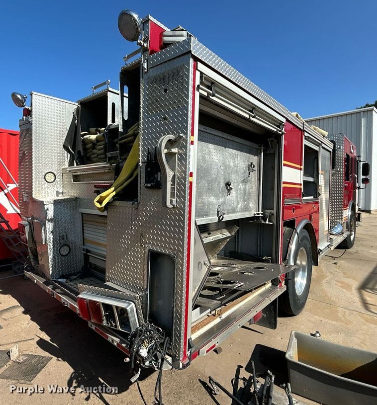 image for item DO7471 2007 Spartan Gladiator Classic pumper fire truck