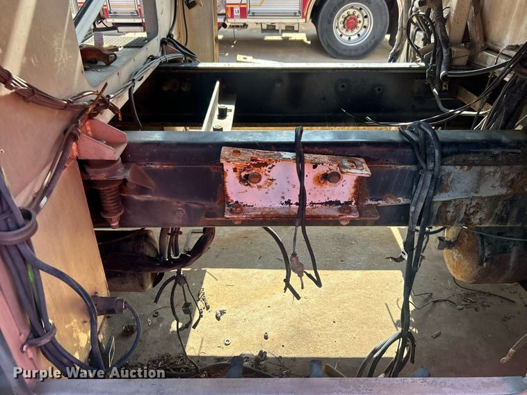 image for item DO7471 2007 Spartan Gladiator Classic pumper fire truck