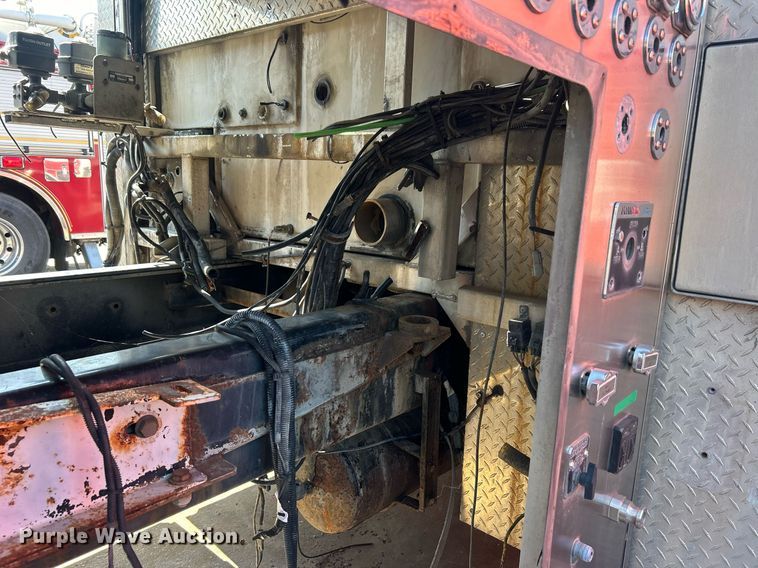 image for item DO7471 2007 Spartan Gladiator Classic pumper fire truck