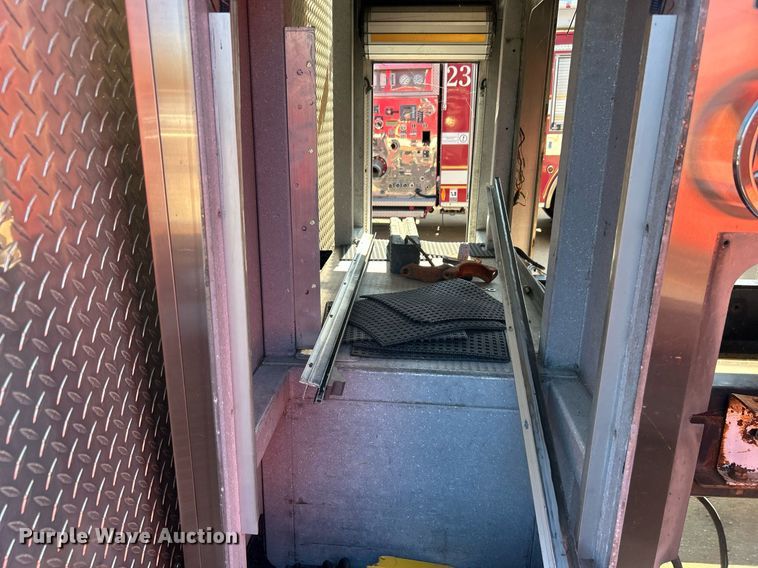 image for item DO7471 2007 Spartan Gladiator Classic pumper fire truck