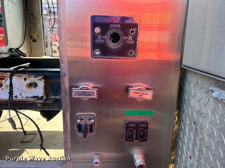 image for item DO7471 2007 Spartan Gladiator Classic pumper fire truck