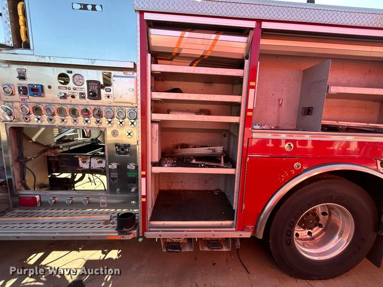 image for item DO7471 2007 Spartan Gladiator Classic pumper fire truck