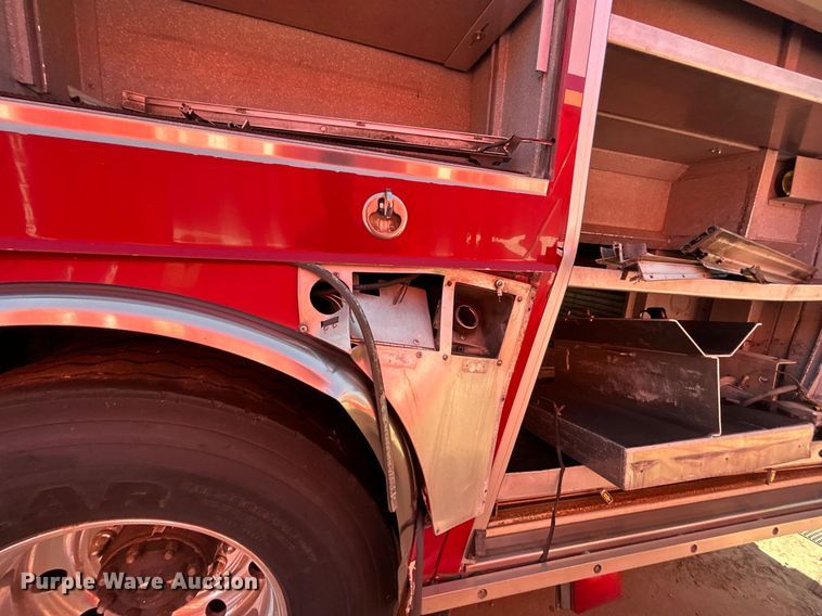 image for item DO7471 2007 Spartan Gladiator Classic pumper fire truck