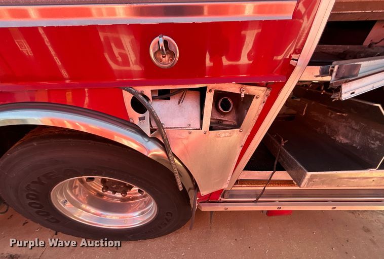 image for item DO7471 2007 Spartan Gladiator Classic pumper fire truck