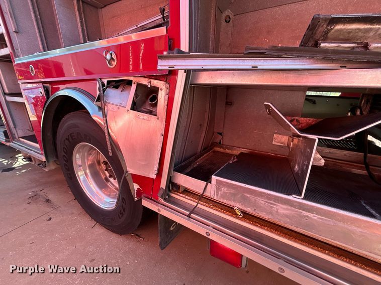 image for item DO7471 2007 Spartan Gladiator Classic pumper fire truck