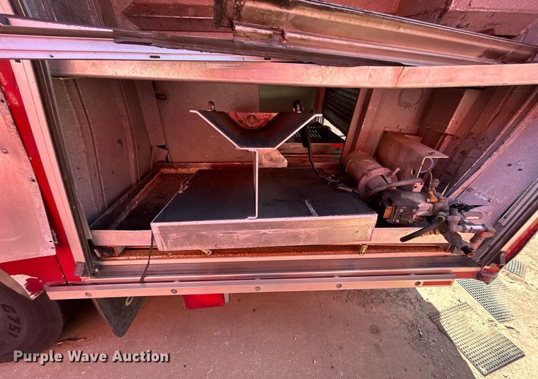 image for item DO7471 2007 Spartan Gladiator Classic pumper fire truck