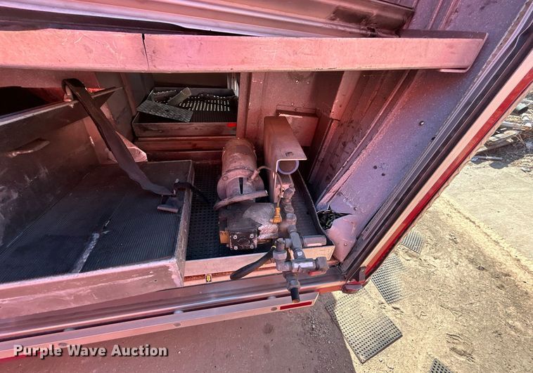 image for item DO7471 2007 Spartan Gladiator Classic pumper fire truck