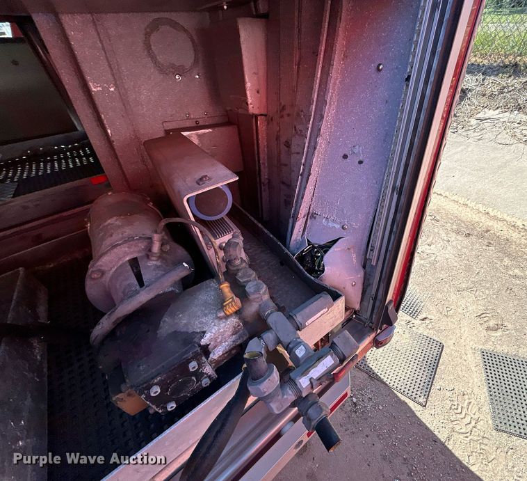 image for item DO7471 2007 Spartan Gladiator Classic pumper fire truck