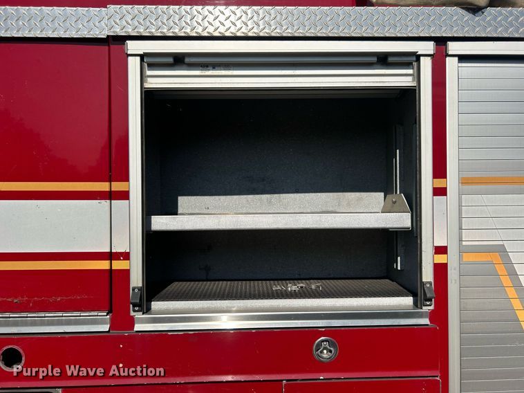 image for item DO7471 2007 Spartan Gladiator Classic pumper fire truck