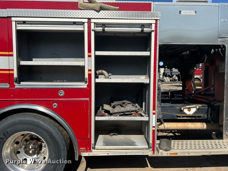 image for item DO7471 2007 Spartan Gladiator Classic pumper fire truck