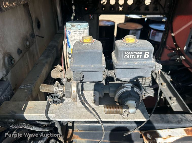 image for item DO7471 2007 Spartan Gladiator Classic pumper fire truck