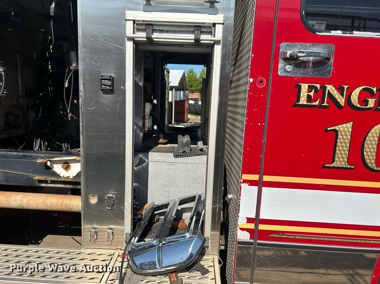 image for item DO7471 2007 Spartan Gladiator Classic pumper fire truck