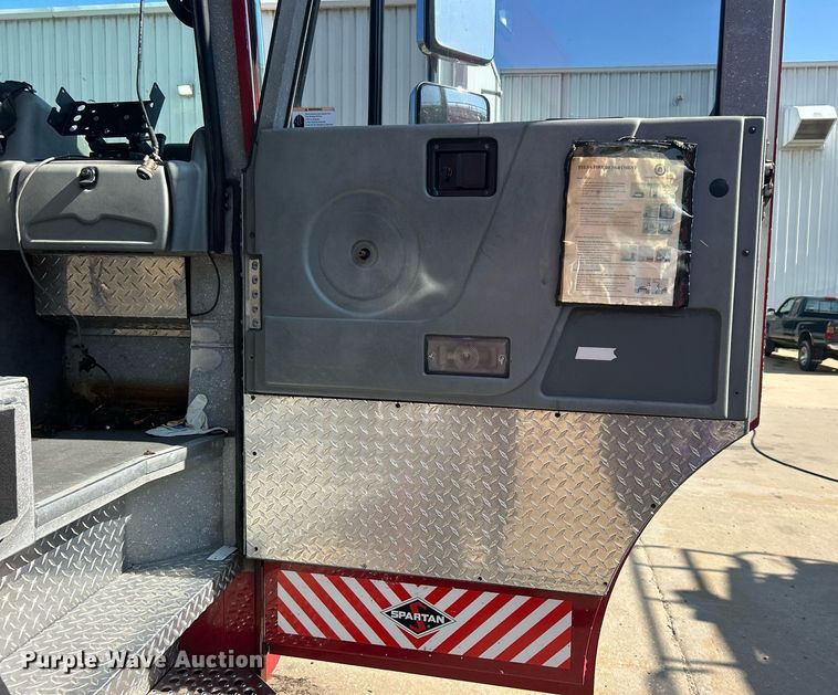 image for item DO7471 2007 Spartan Gladiator Classic pumper fire truck