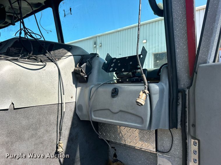 image for item DO7471 2007 Spartan Gladiator Classic pumper fire truck