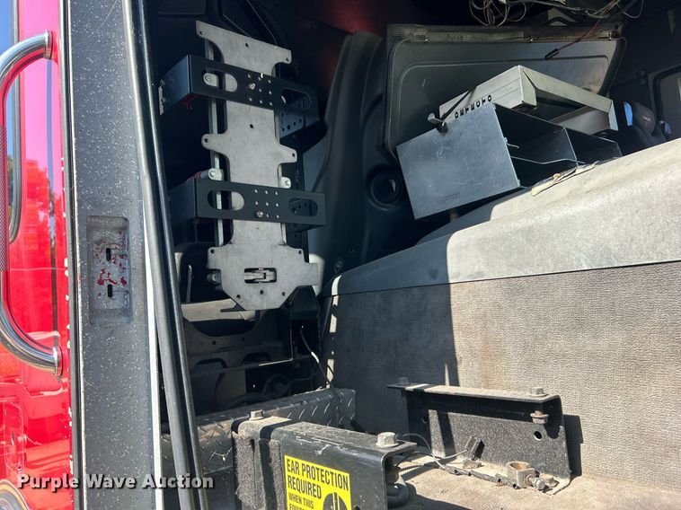 image for item DO7471 2007 Spartan Gladiator Classic pumper fire truck