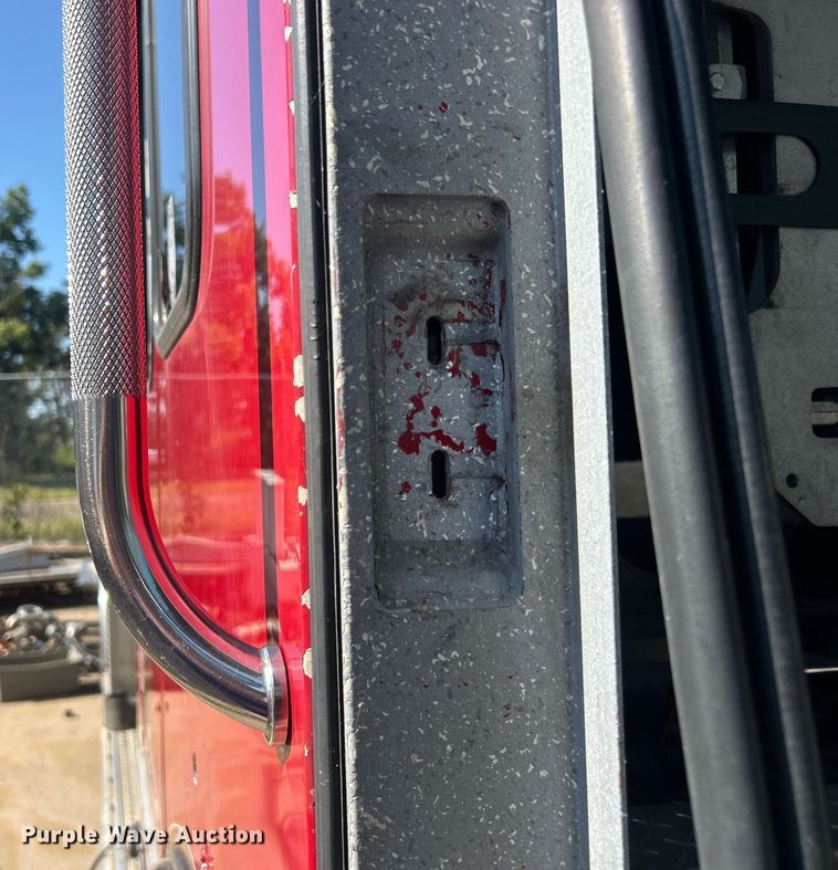 image for item DO7471 2007 Spartan Gladiator Classic pumper fire truck