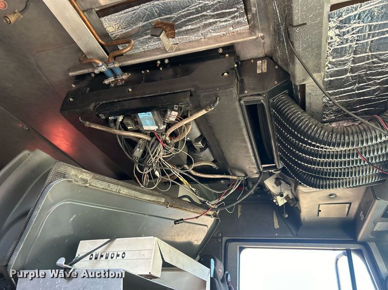 image for item DO7471 2007 Spartan Gladiator Classic pumper fire truck