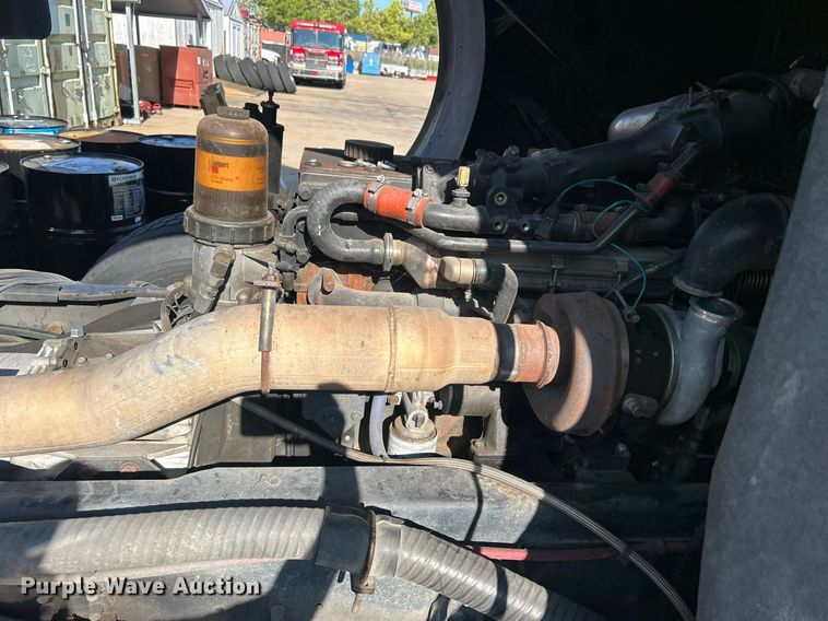 image for item DO7471 2007 Spartan Gladiator Classic pumper fire truck