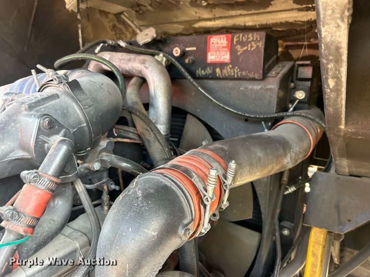 image for item DO7471 2007 Spartan Gladiator Classic pumper fire truck