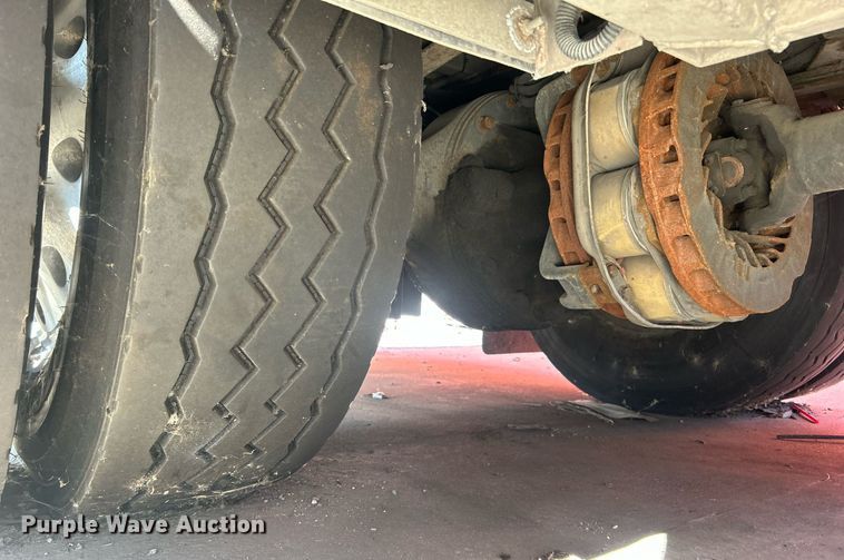 image for item DO7471 2007 Spartan Gladiator Classic pumper fire truck