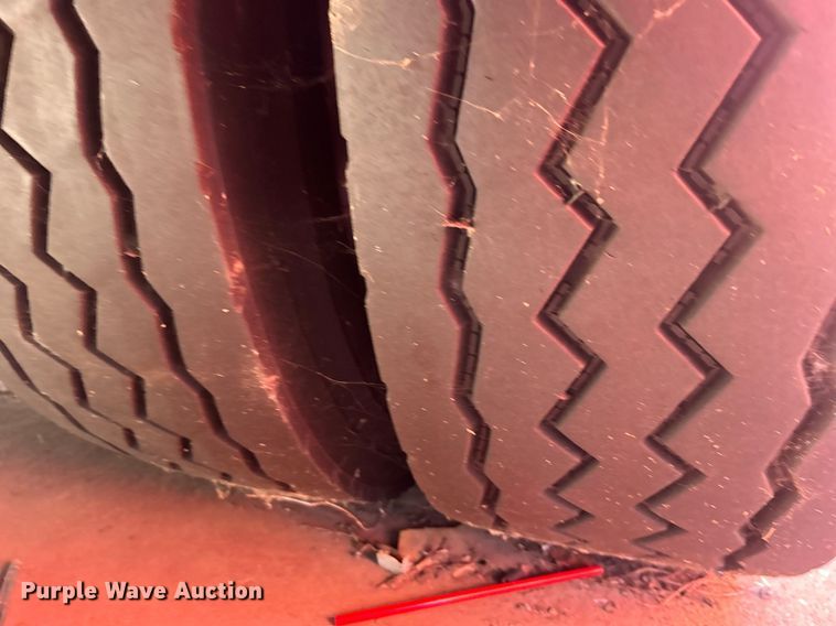 image for item DO7471 2007 Spartan Gladiator Classic pumper fire truck