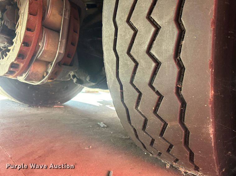 image for item DO7471 2007 Spartan Gladiator Classic pumper fire truck