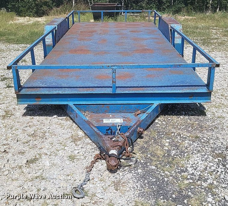 image for item DQ3626 2010 Bales Utility trailer