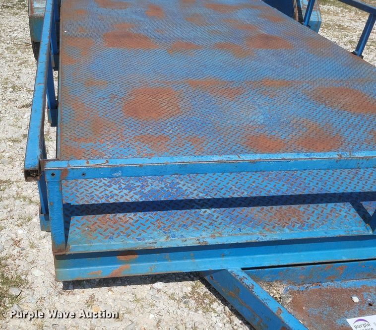 image for item DQ3626 2010 Bales Utility trailer