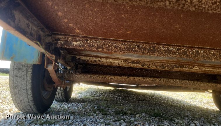 image for item DQ3626 2010 Bales Utility trailer