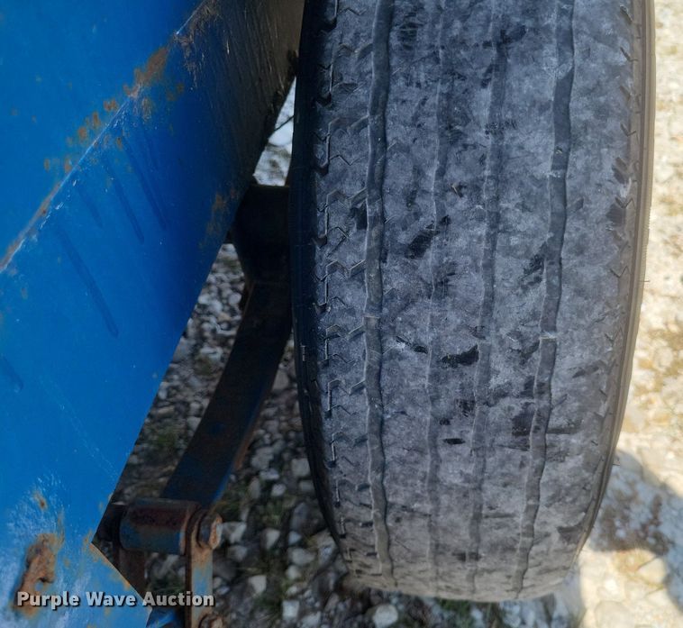 image for item DQ3626 2010 Bales Utility trailer