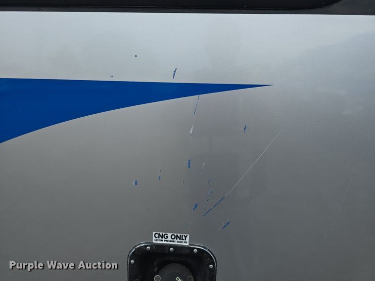 image for item DQ4424 2018 Senator II ST69923C shuttle bus