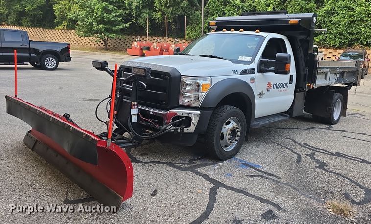 image for item DQ4551 2015 Ford F550 Super Duty XL dump truck