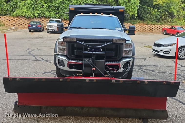 image for item DQ4551 2015 Ford F550 Super Duty XL dump truck