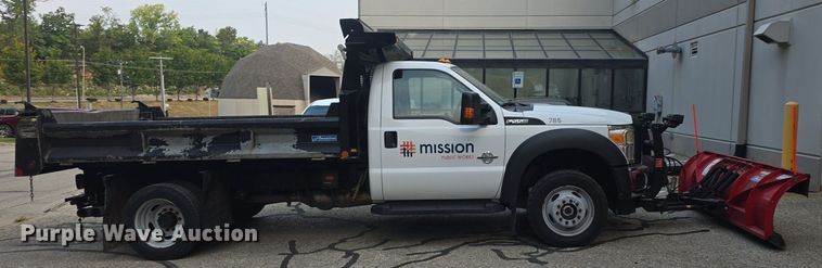 image for item DQ4551 2015 Ford F550 Super Duty XL dump truck