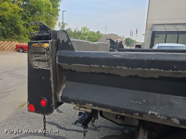 image for item DQ4551 2015 Ford F550 Super Duty XL dump truck