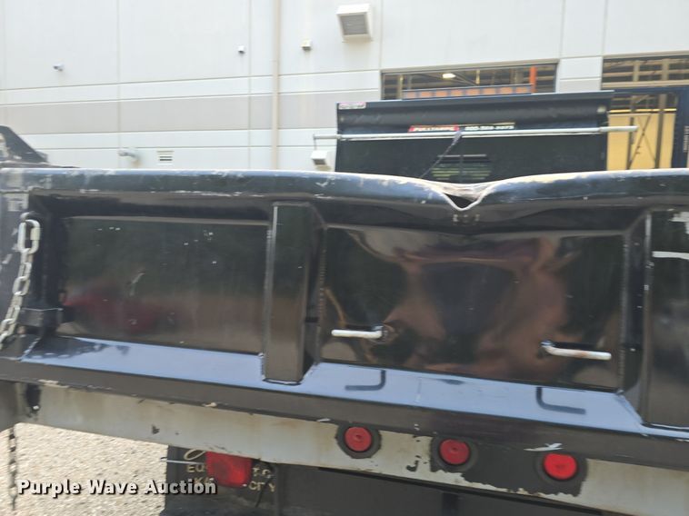 image for item DQ4551 2015 Ford F550 Super Duty XL dump truck