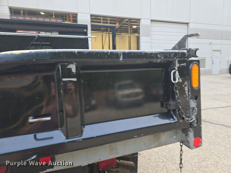 image for item DQ4551 2015 Ford F550 Super Duty XL dump truck