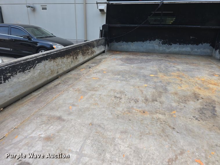 image for item DQ4551 2015 Ford F550 Super Duty XL dump truck