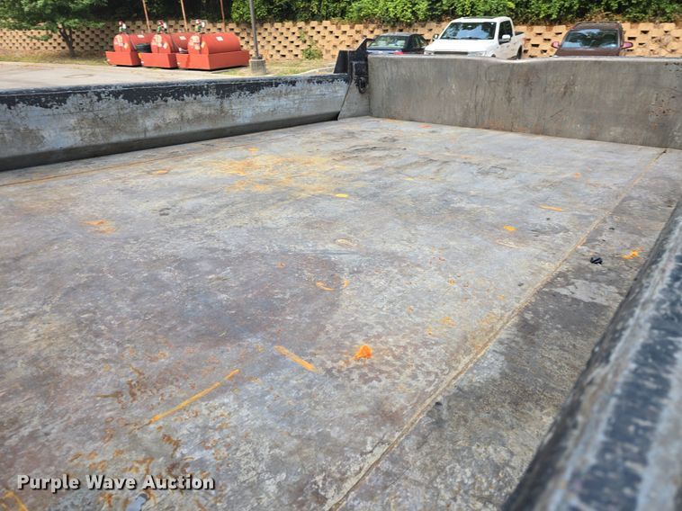 image for item DQ4551 2015 Ford F550 Super Duty XL dump truck