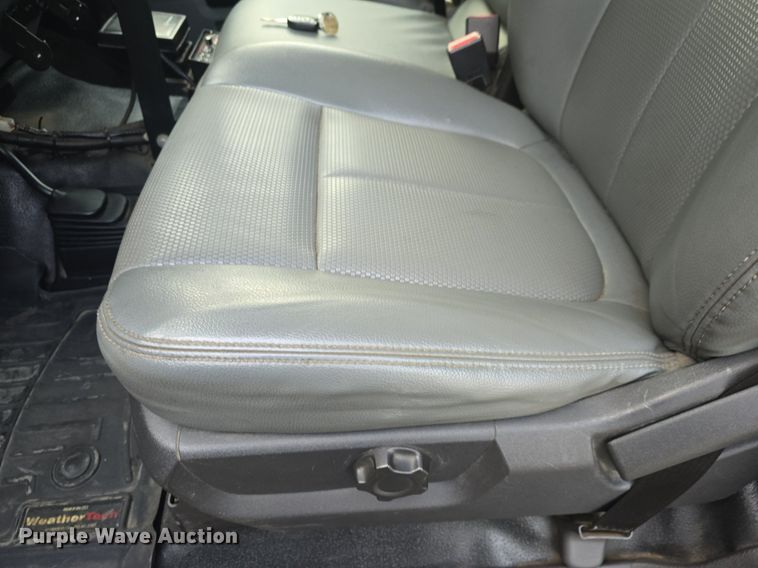 image for item DQ4551 2015 Ford F550 Super Duty XL dump truck