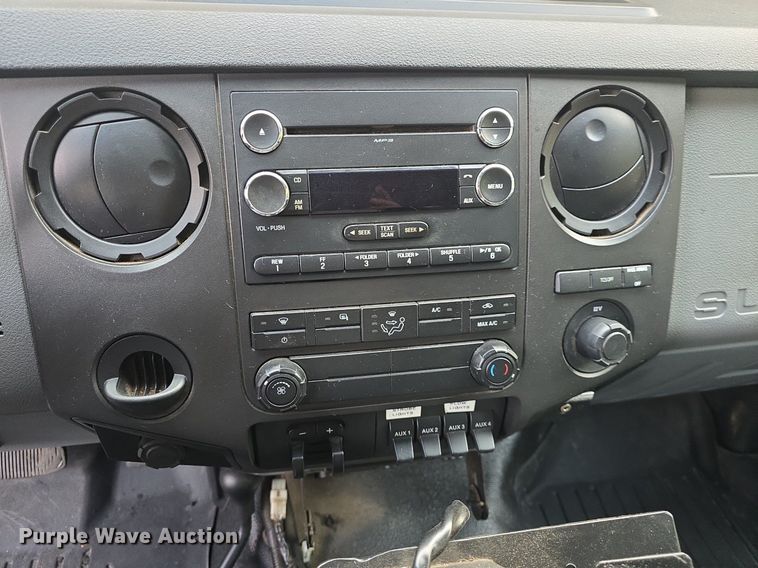 image for item DQ4551 2015 Ford F550 Super Duty XL dump truck