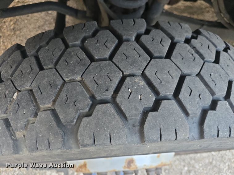 image for item DQ4551 2015 Ford F550 Super Duty XL dump truck