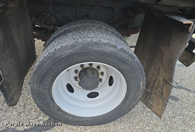 image for item DQ4551 2015 Ford F550 Super Duty XL dump truck