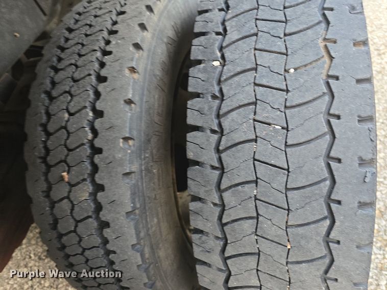 image for item DQ4551 2015 Ford F550 Super Duty XL dump truck