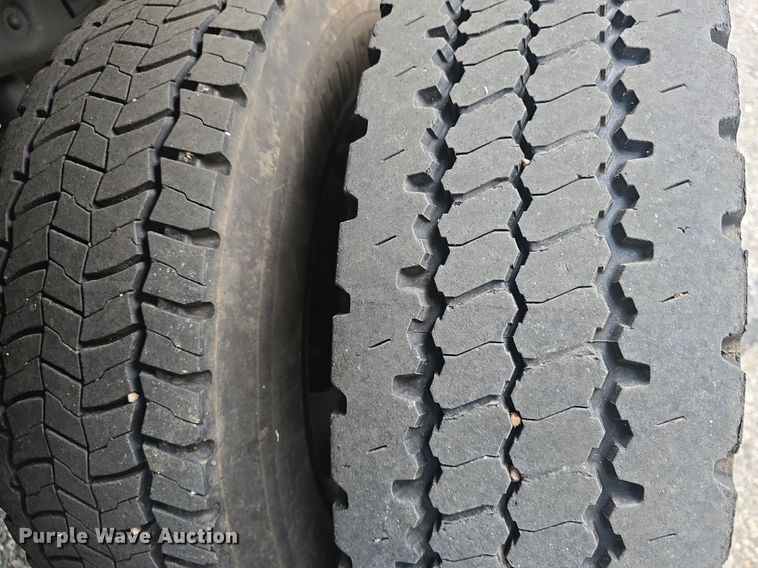 image for item DQ4551 2015 Ford F550 Super Duty XL dump truck