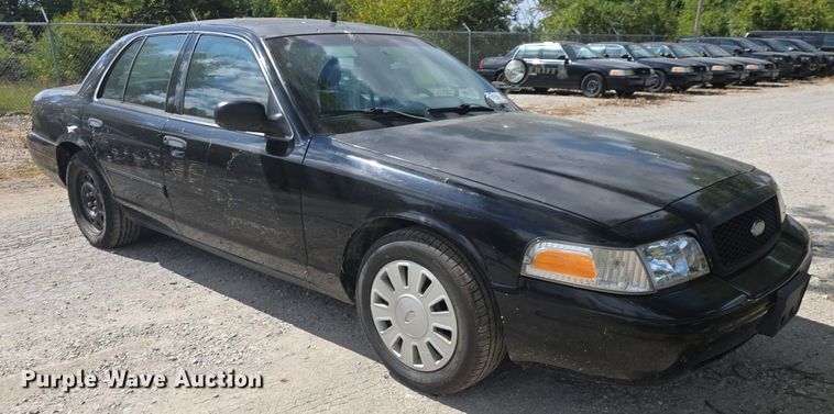 image for item DQ4555 2009 Ford  Crown Victoria Police Interceptor 