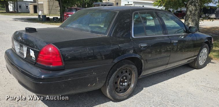 image for item DQ4555 2009 Ford  Crown Victoria Police Interceptor 