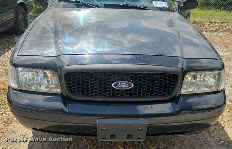 image for item DQ4555 2009 Ford  Crown Victoria Police Interceptor 